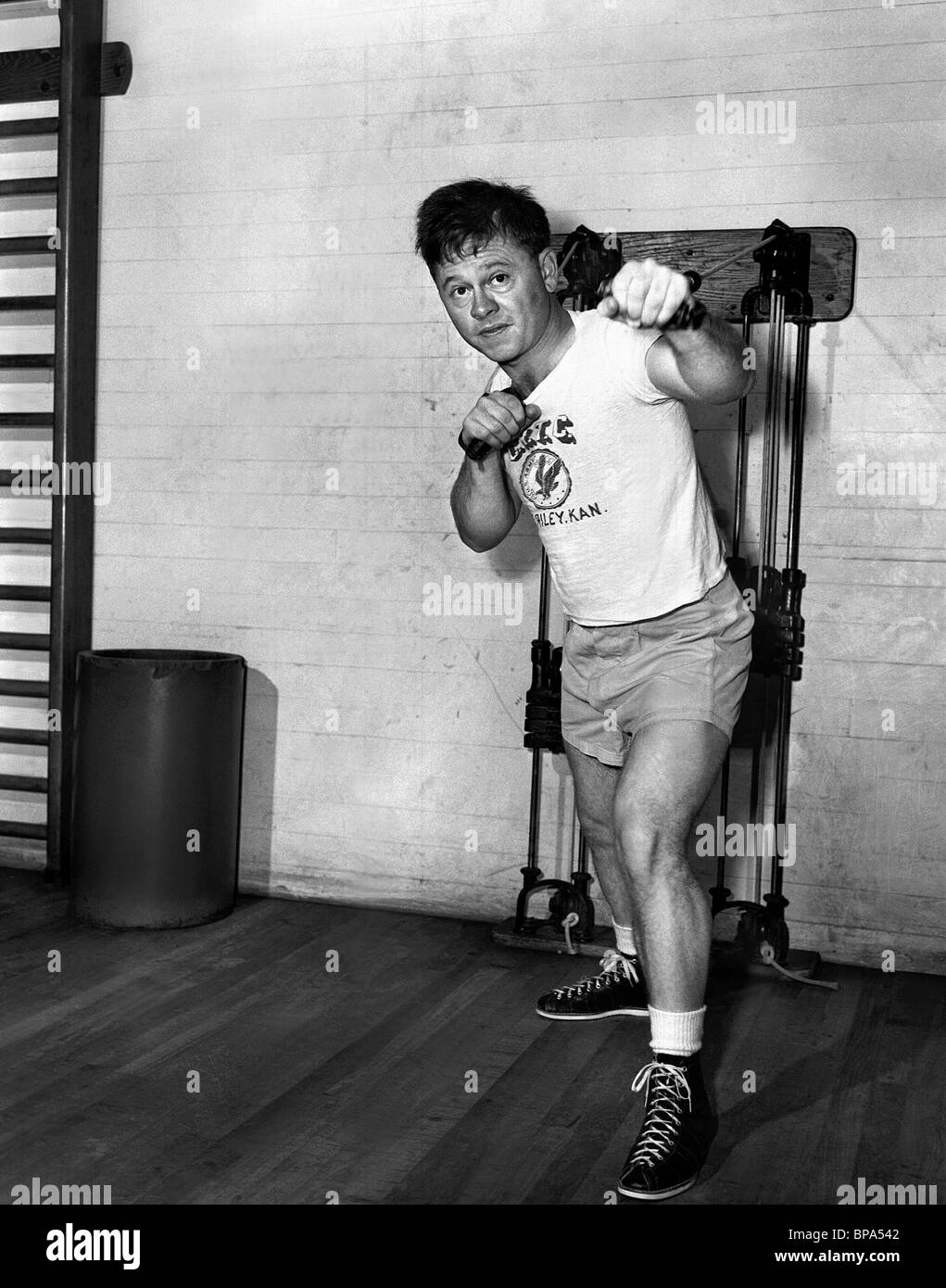 MICKEY ROONEY poliziotti militari: OFF LIMITS (1953) Foto Stock