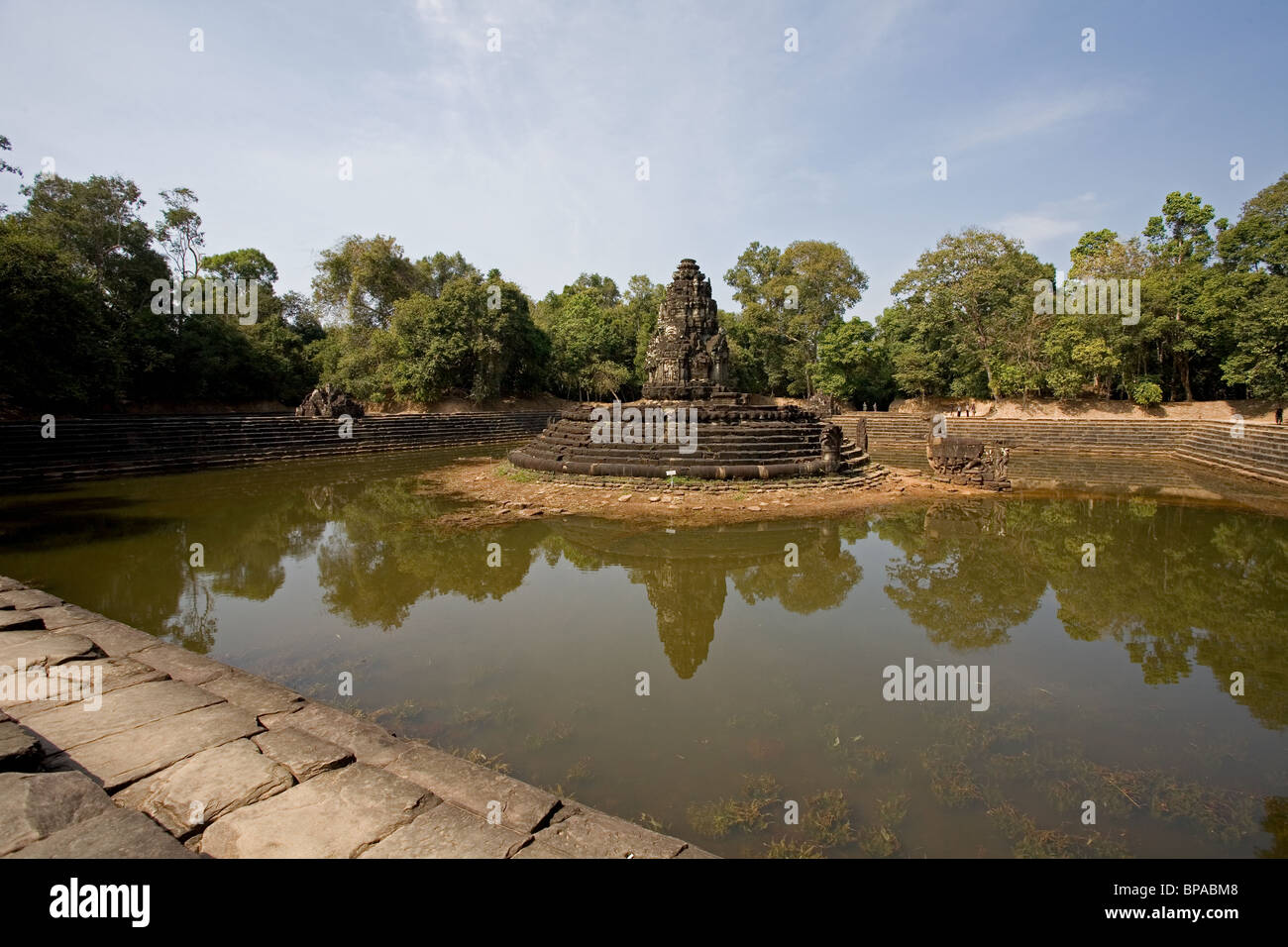 La Neak Pean tempio presso il complesso di Angkor in Cambogia Foto Stock