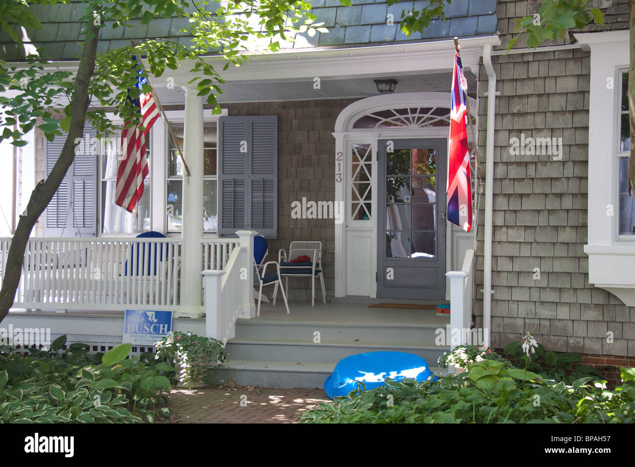 La porta di casa nel quartiere storico di Annapolis, Maryland Foto Stock