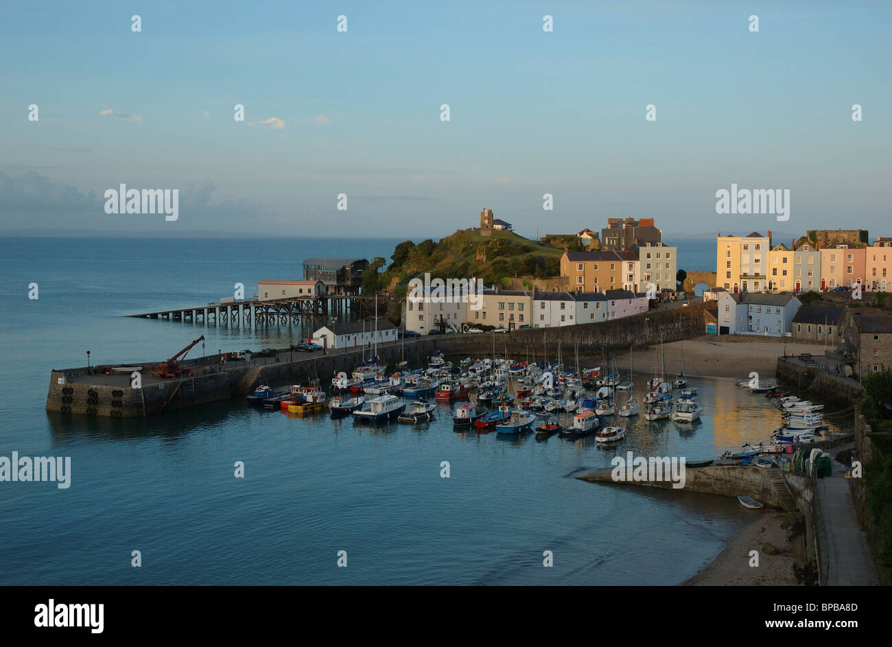 Tenby Harbour, Pembrokeshire, Wales, Regno Unito Foto Stock