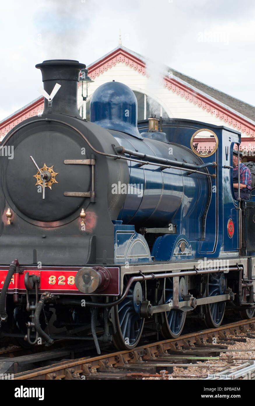 Il Caledonian Railway numero 828 a Aviemore stazione in Scozia. Foto Stock