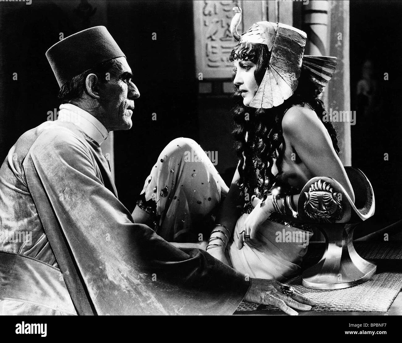 The mummy 1932 zita johann immagini e fotografie stock ad alta ...