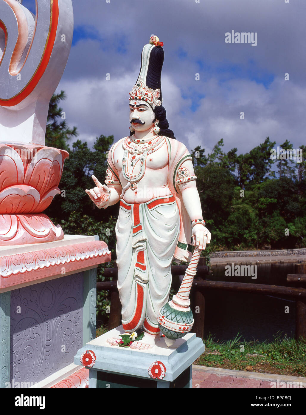 Omkar dio statua, pellegrinaggio indù, sito Grand Bassin, Savanne distretto, Repubblica di Mauritius Foto Stock