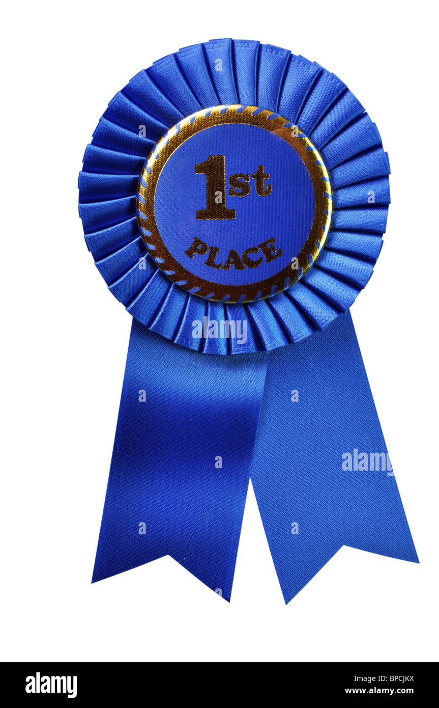 Blue Ribbon award isolato su sfondo bianco con percorso di clipping. Foto Stock