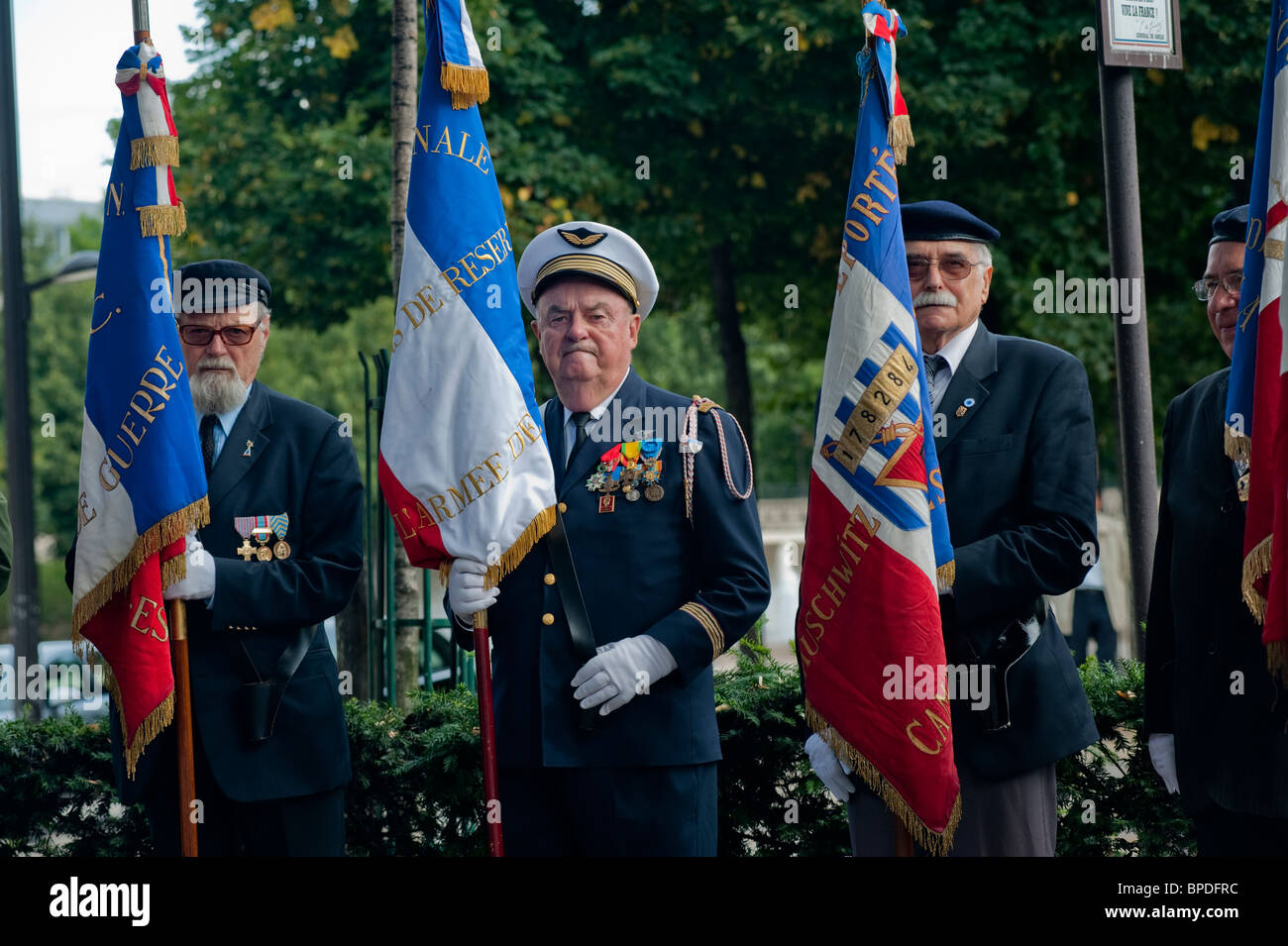 Parigi, Francia, la città celebra l'anniversario della sua liberazione, l'olocausto della seconda guerra mondiale, gli anziani, la resistenza francese, gli anziani cresciuti, storia ebrei francia Foto Stock