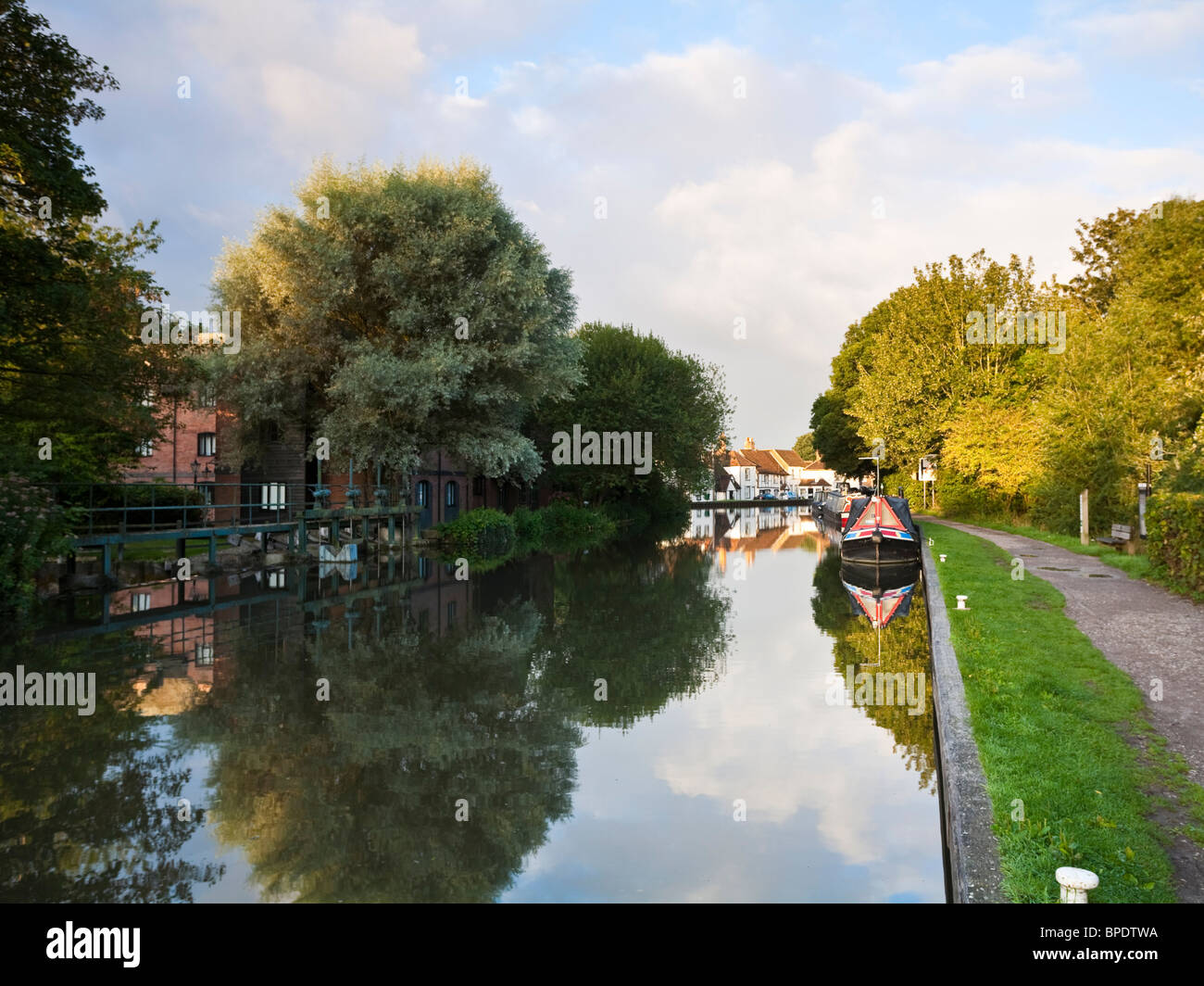 Kennet and Avon Canal in Newbury Berkshire REGNO UNITO Foto Stock