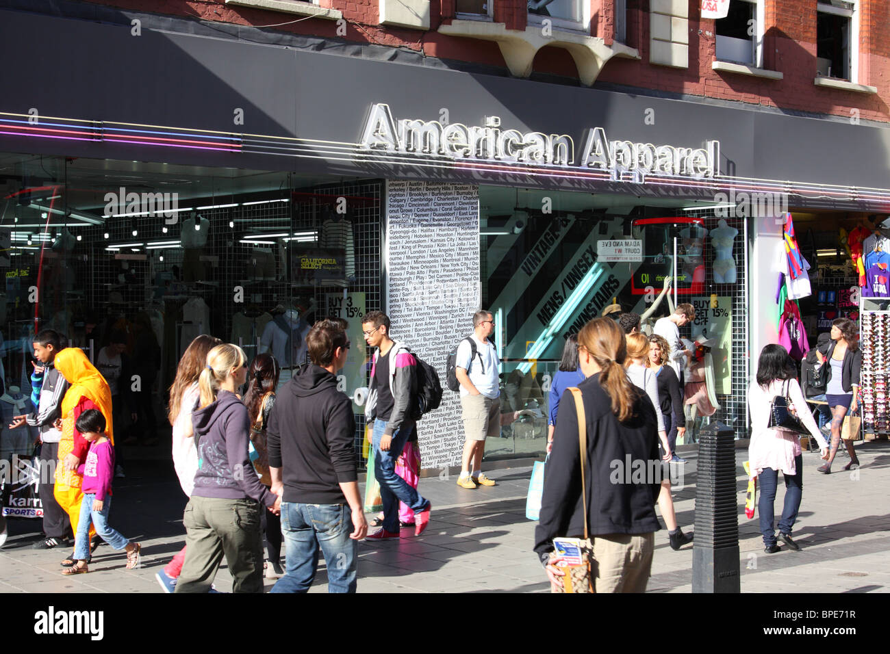 La American Apparel store, Oxford Street, London, England, Regno Unito Foto Stock