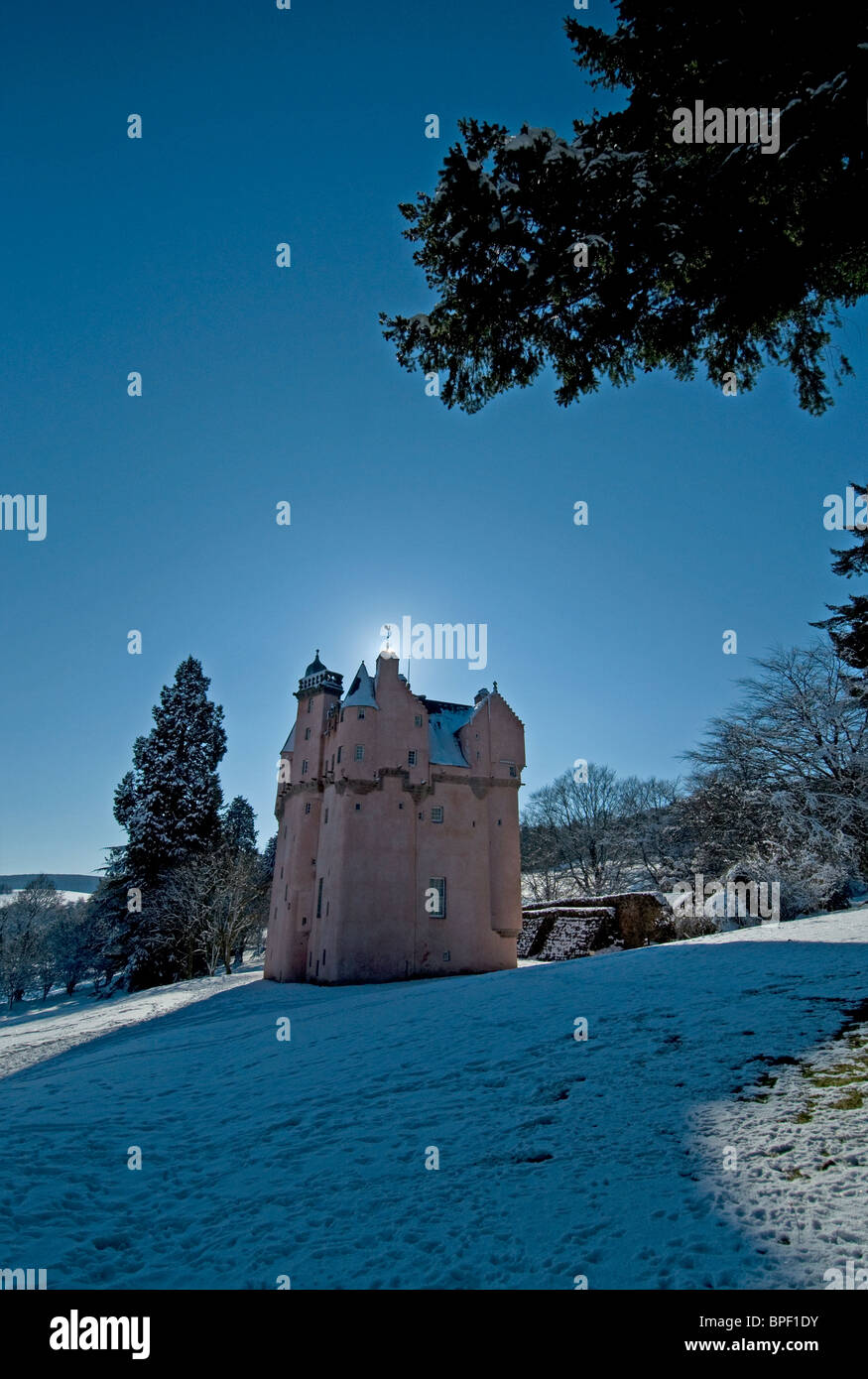 Inverno neve a Craigevar castello nelle vicinanze Alford, Aberdeenshire, Grampian regione. La Scozia. SCO 6415 Foto Stock