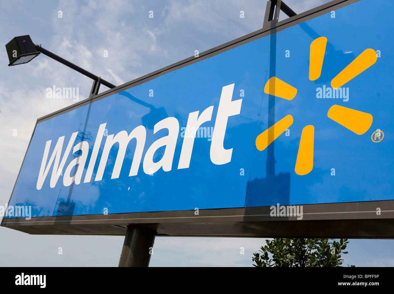 Un Walmart store nella periferia del Maryland. Foto Stock