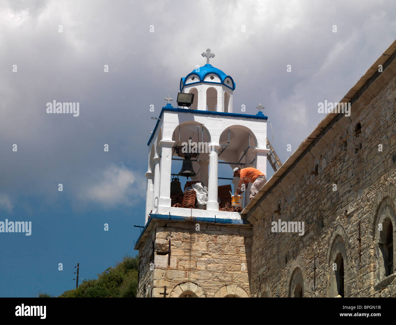 Grecia Samos Timiou Stavrou monastero restauro sulla Torre Campanaria Foto Stock