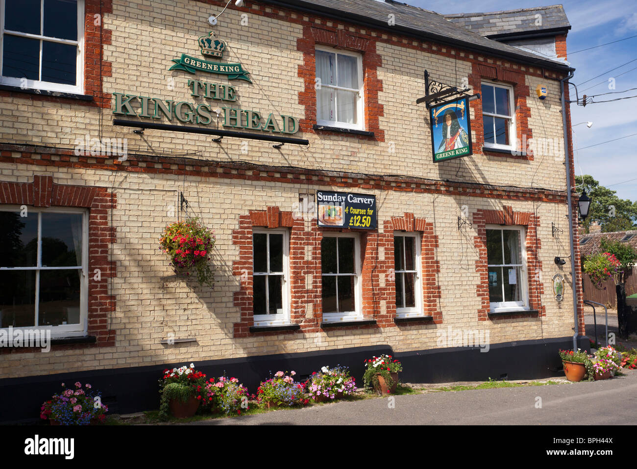 Il Kings Head pub a Moulton villaggio nel Suffolk, Regno Unito Foto Stock