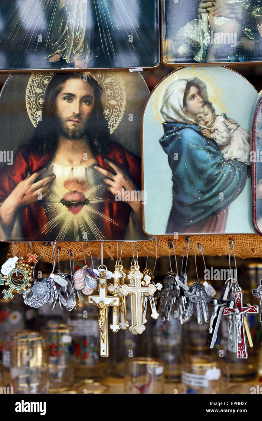 Le religioni souvenir, Mariazell, Stiria, Austria Foto Stock