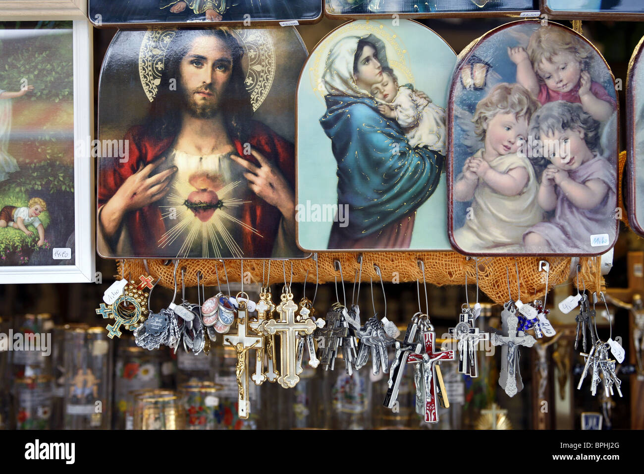 Le religioni souvenir, Mariazell, Stiria, Austria Foto Stock