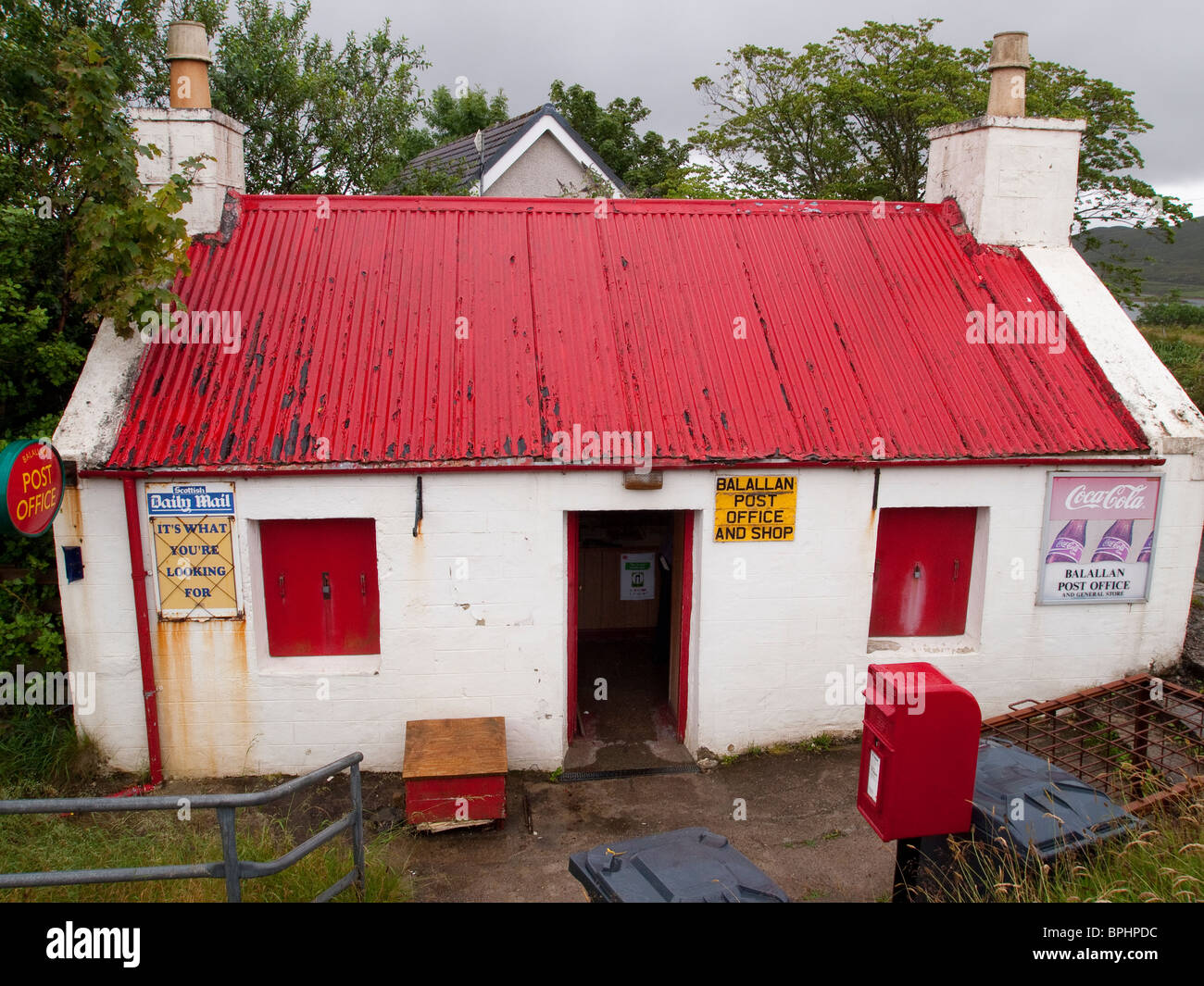 Balallan Post Office e il negozio, isola di Lewis Foto Stock