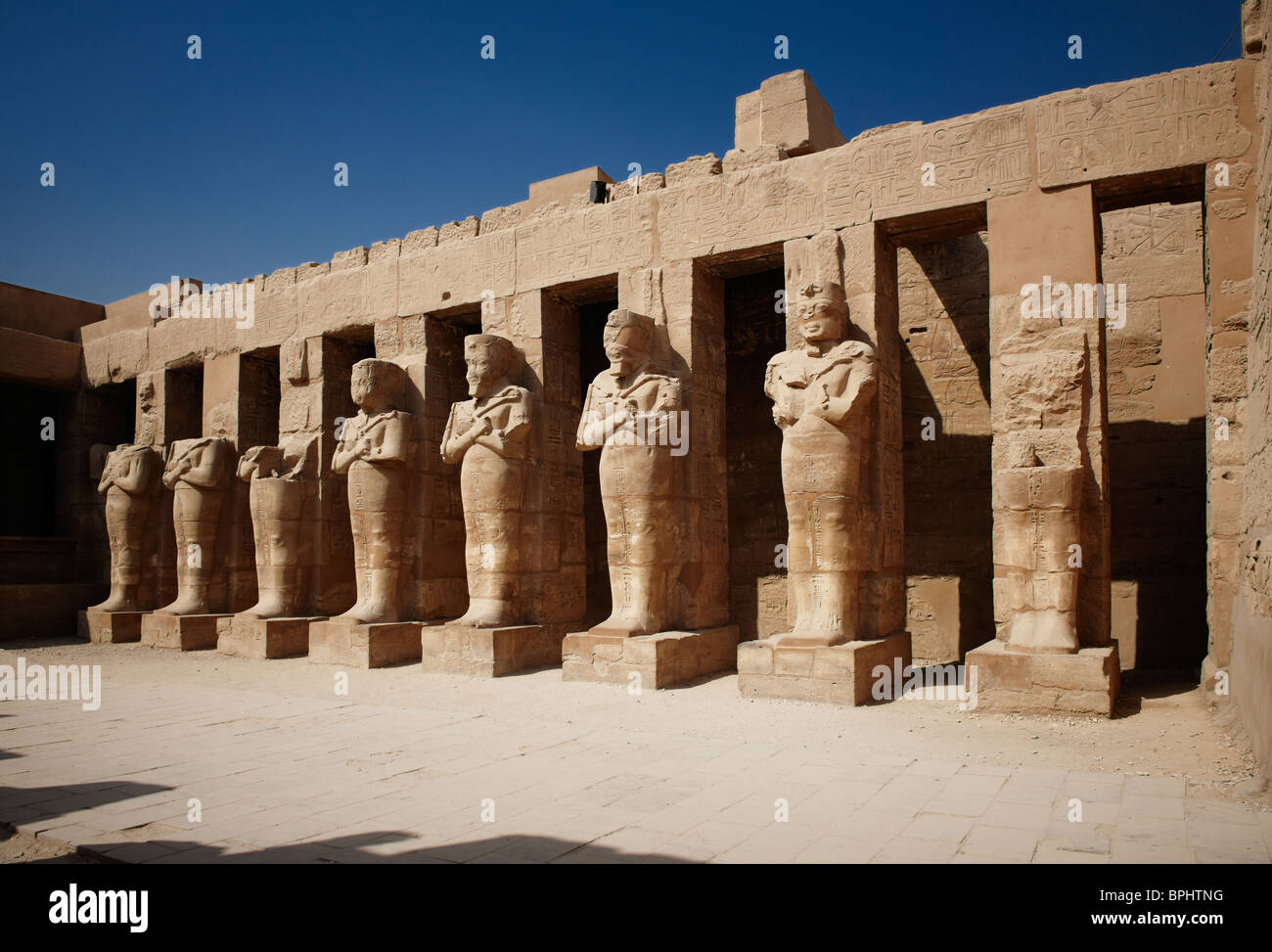 Tempio di Ramesses III. all'interno del Tempio di Karnak complessa, Luxor, Tebe, l'Egitto, in Arabia, in Africa Foto Stock
