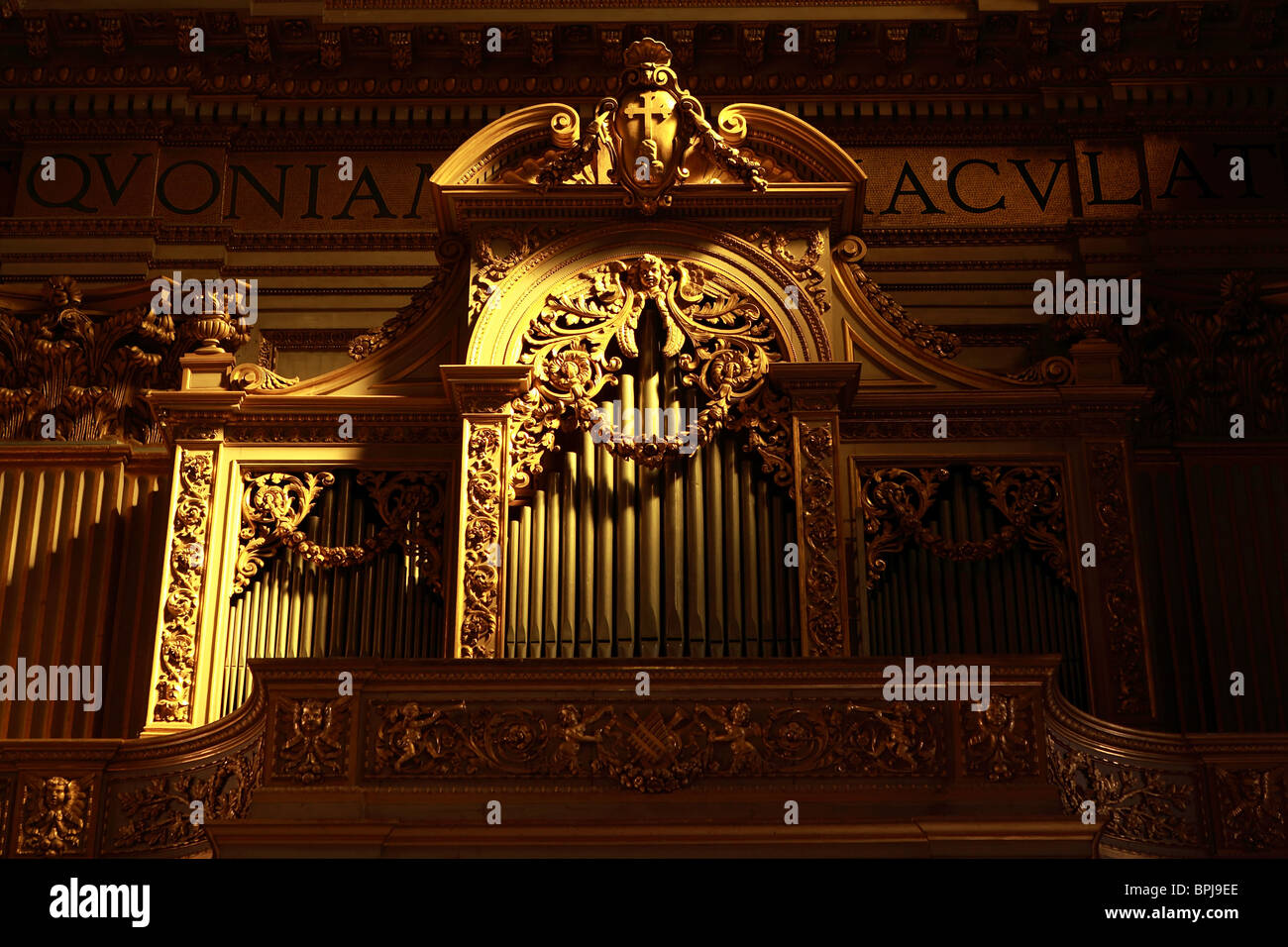 Organo da chiesa Sant'Andrea della Valle Foto Stock