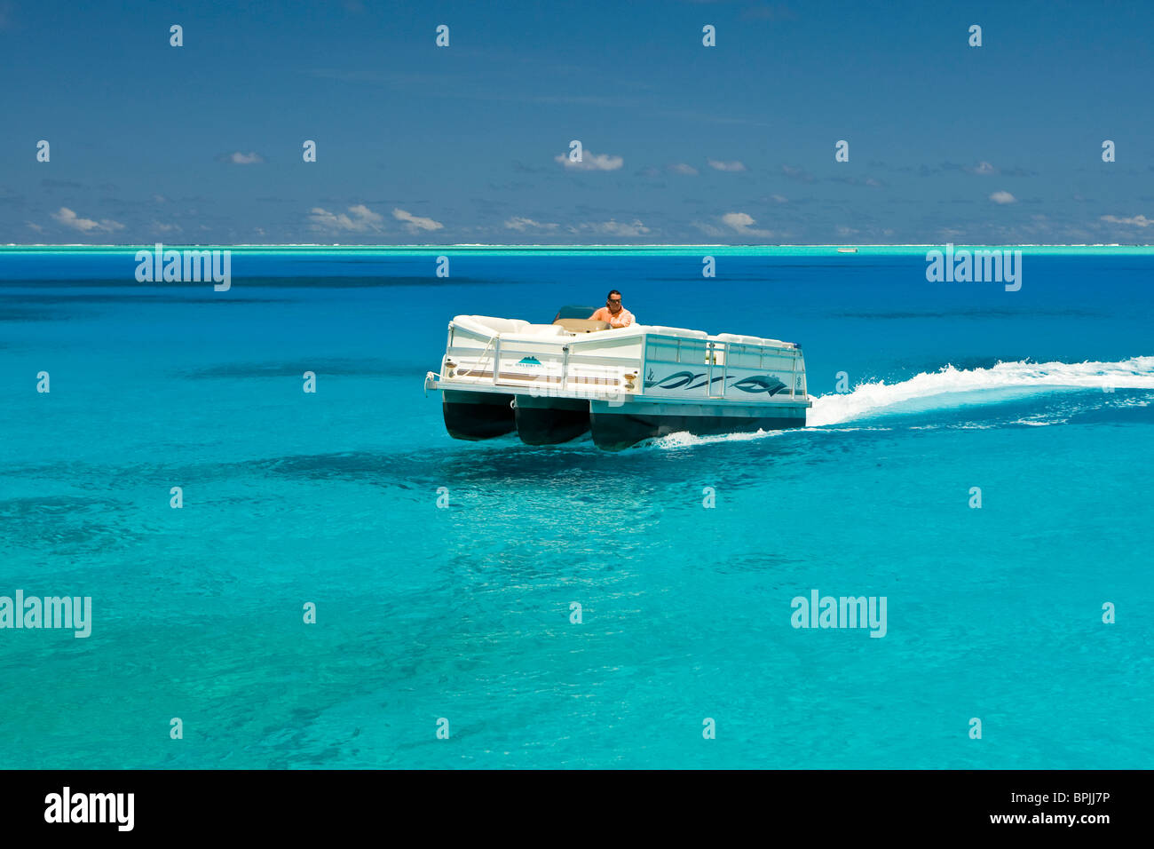 Barche belle acque tropicali di Bora Bora Foto Stock