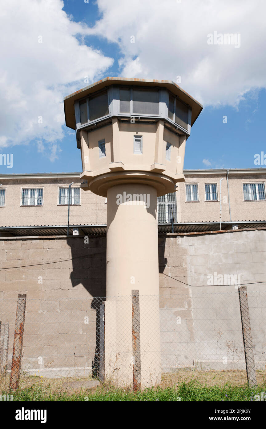 La ex Germania orientale segreto di stato di sicurezza o di polizia prigione Stasi Hohenschönhausen a Berlino Germania Foto Stock