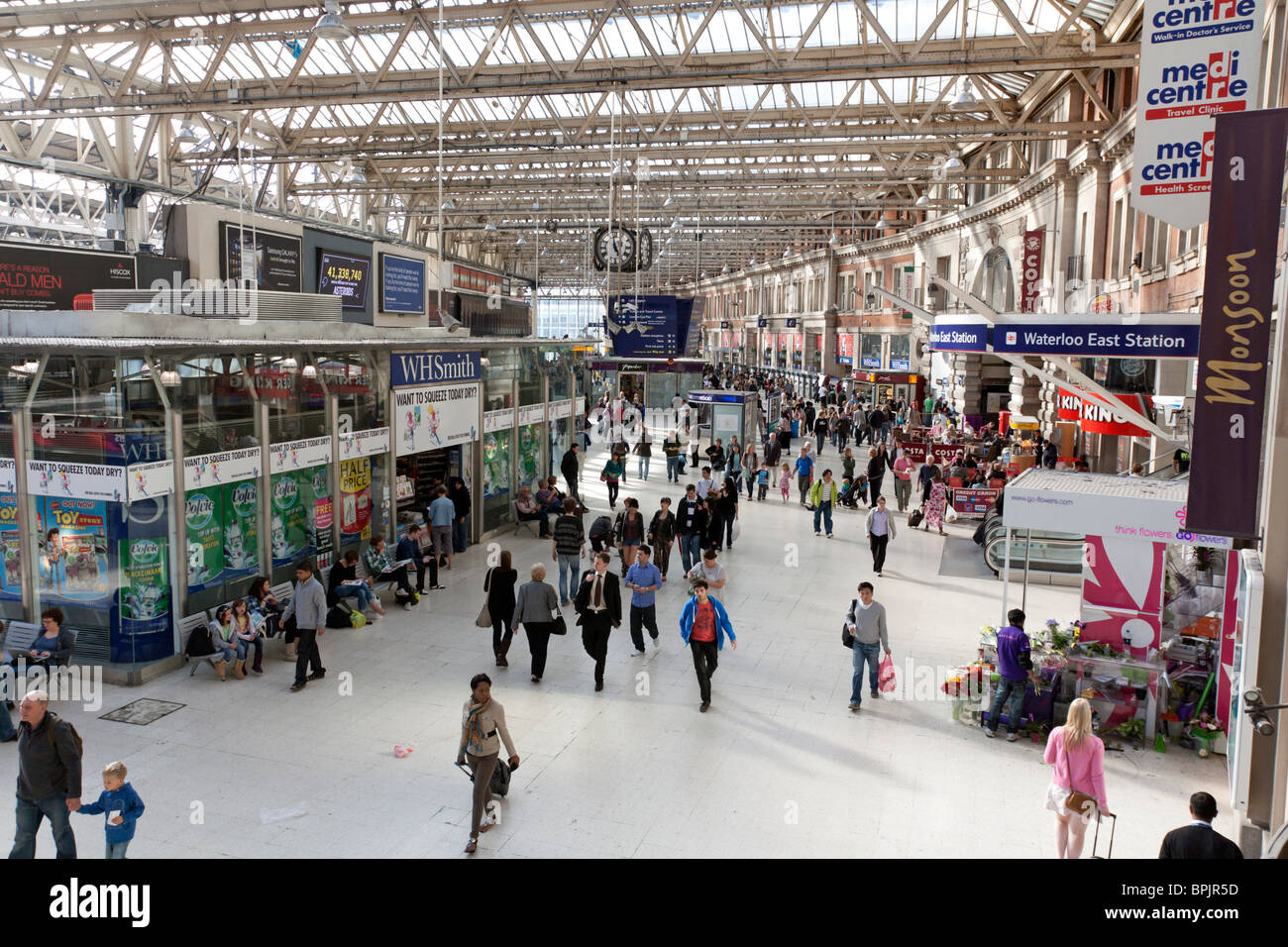 La stazione di Waterloo concourse - Londra Foto Stock