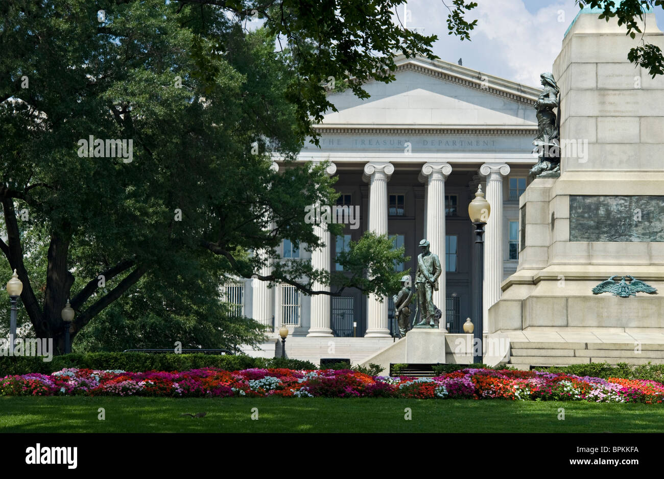 Il sud rivolto verso il lato di noi il tesoro usa la costruzione di Washington DC. Foto Stock