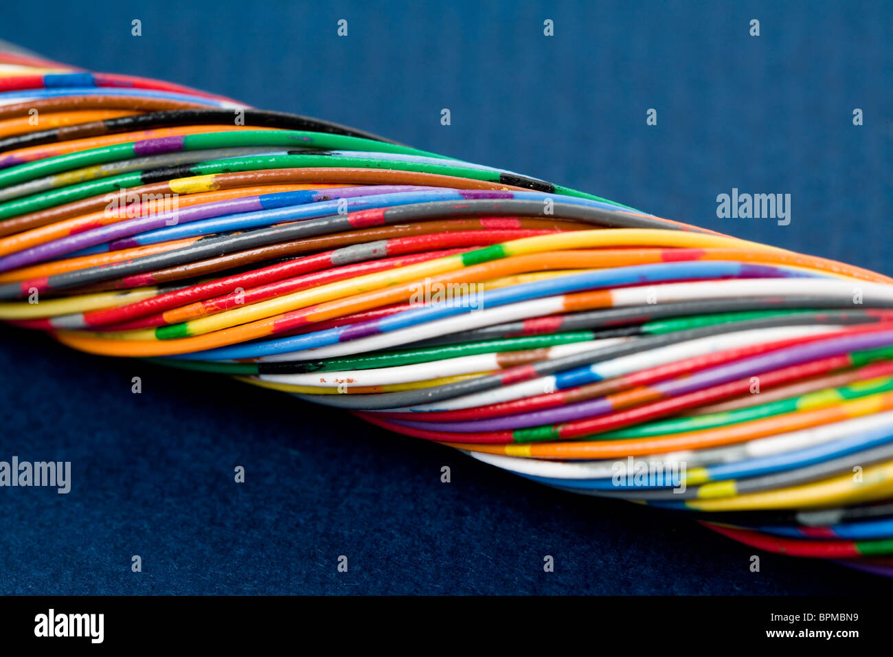 Cavo colorato, il concetto di comunicazione, linea dati Foto Stock