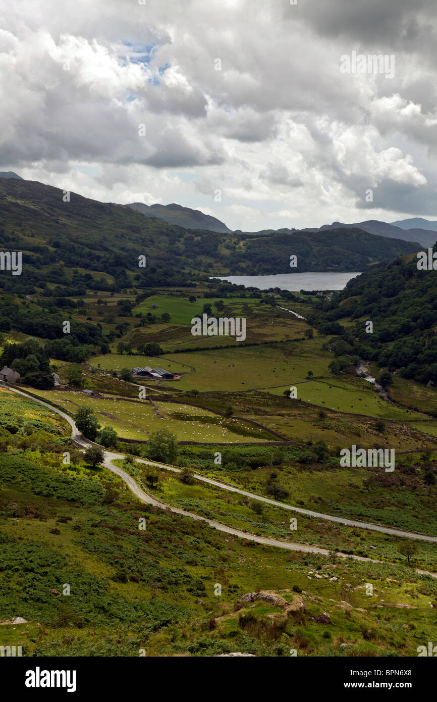 Llyn Gwynant è un lago nel Parco Nazionale di Snowdonia, Gwynedd, Wales UK. Foto Stock