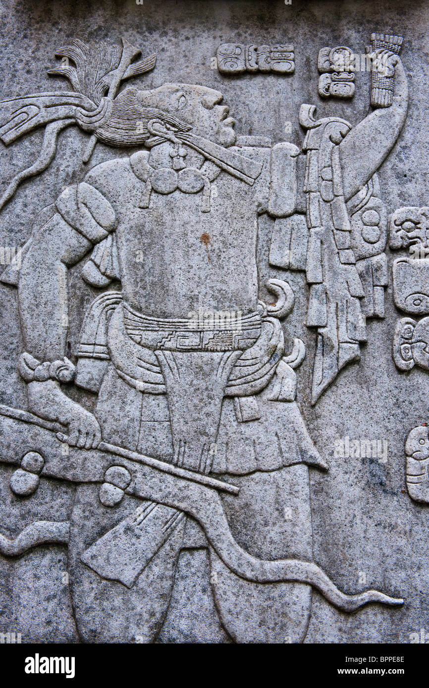 Stucco a bassorilievo, le rovine Maya di Palenque, Messico Foto Stock