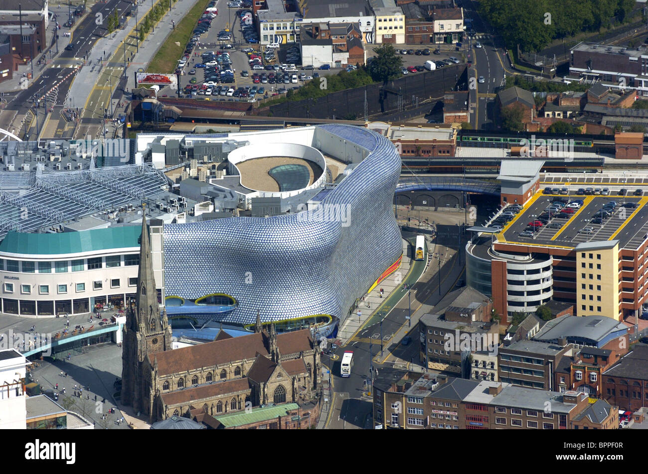 Una veduta aerea del nuovo Bullring e St Martins chiesa in Birmingham. Foto Stock