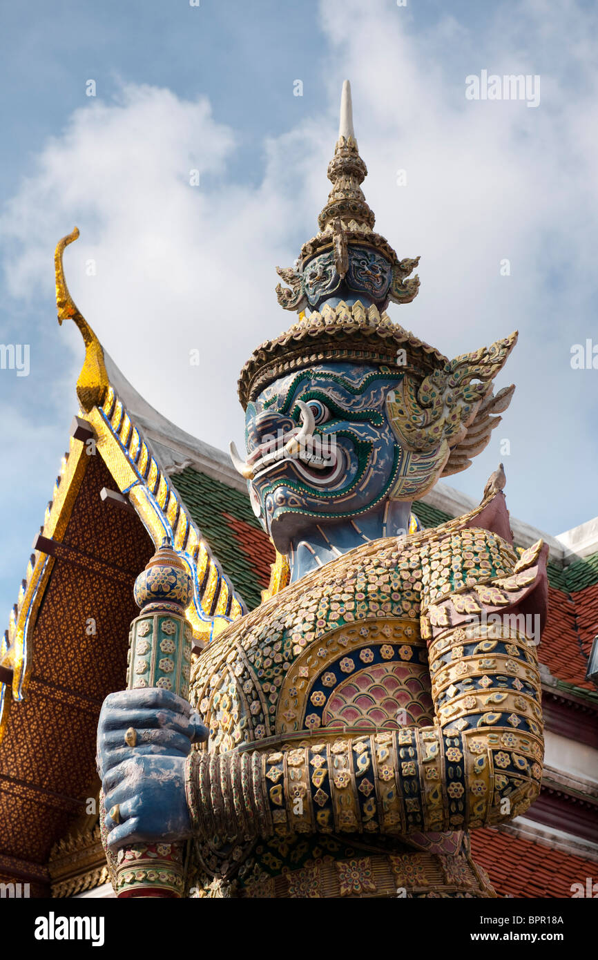 Yak, un gigante mitologico, il Grand Palace, Bangkok, Thailandia Foto Stock