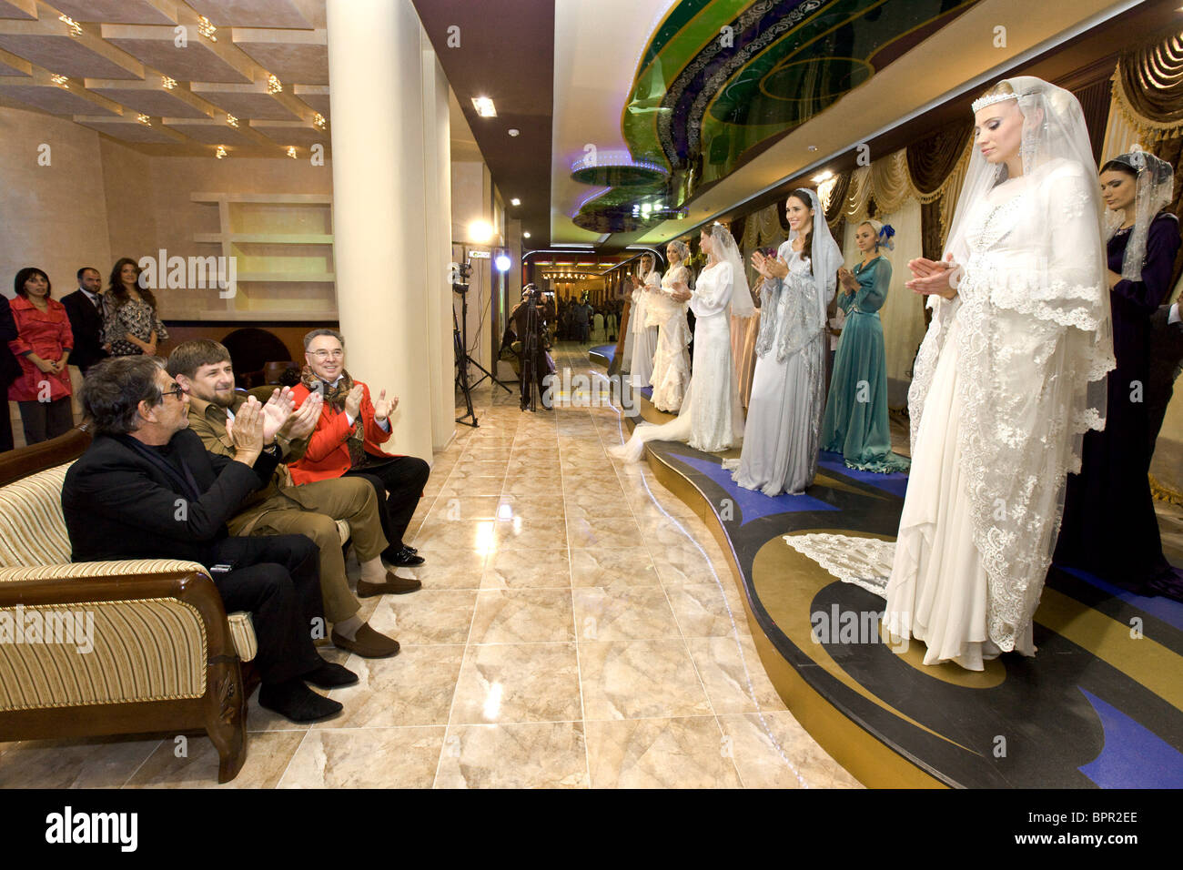 Roberto Cavalli visite cerimonia di inaugurazione per Grozny fashion studio  Foto stock - Alamy