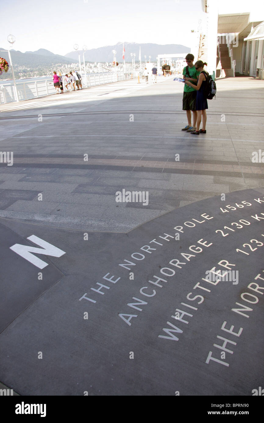 Segno del Nord e Canada Place, Vancouver, British Columbia, Canada Foto Stock