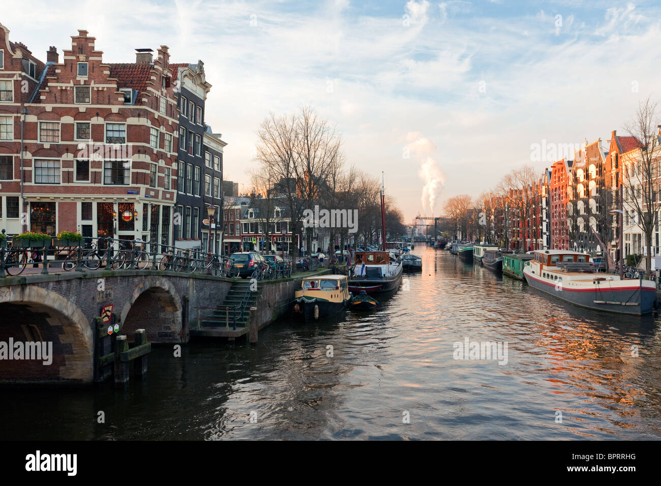 Canali di Amsterdam inverno sunny view. shot orizzontale Foto Stock