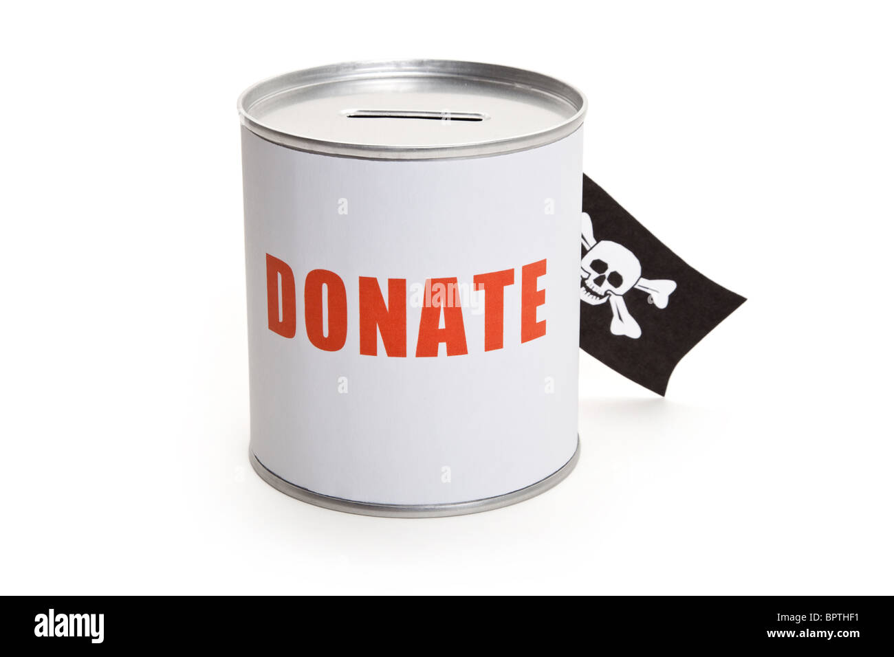 Casella di donazione e la bandiera dei pirati, concetto di crimine finanziario Foto Stock