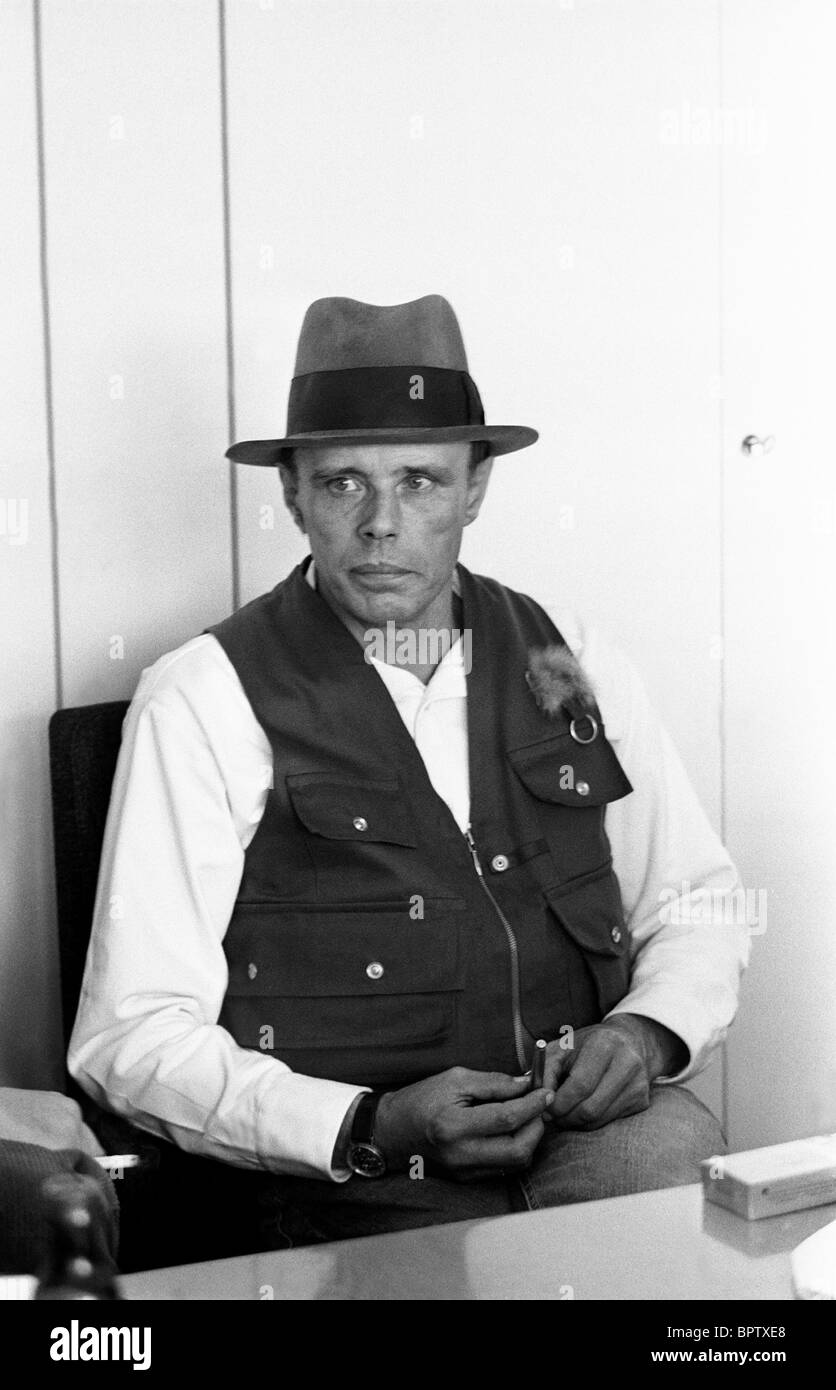 JOSEPH BEUYS artista (1974) Foto Stock