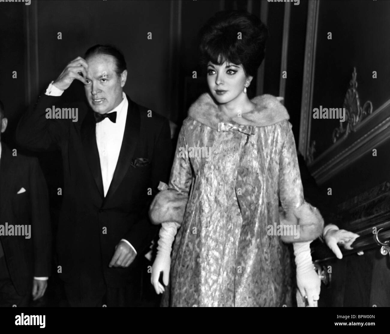 BOB HOPE & JOAN COLLINS BACHELOR IN PARADISE PREMIERE (1961) Foto Stock