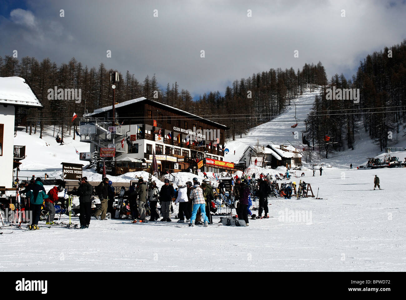 Sport d'inverno. Sci Sauze D'Oulx, Italia Foto Stock