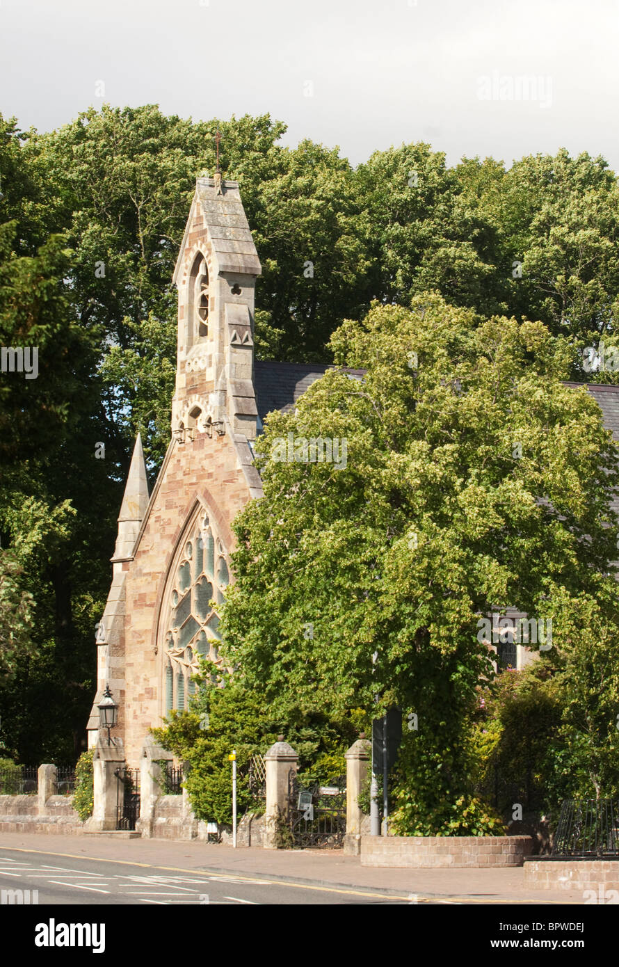 Alloway chiesa parrocchiale, costruita nel 1856 per sostituire l'Auld Kirk opposto. Foto Stock
