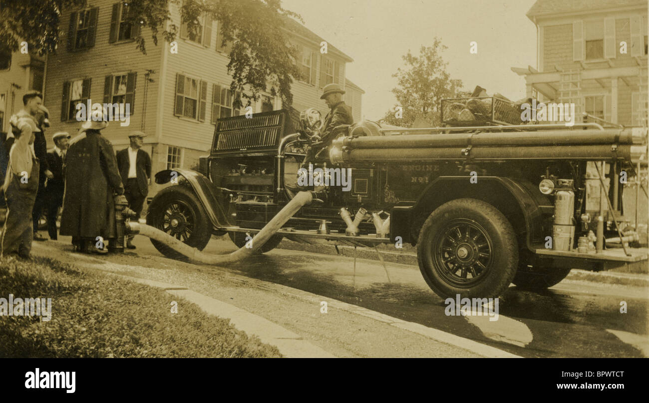 Circa 1920s American LaFrance 'n. motore 1' pumper camion dei pompieri, eventualmente modello 45. Foto Stock