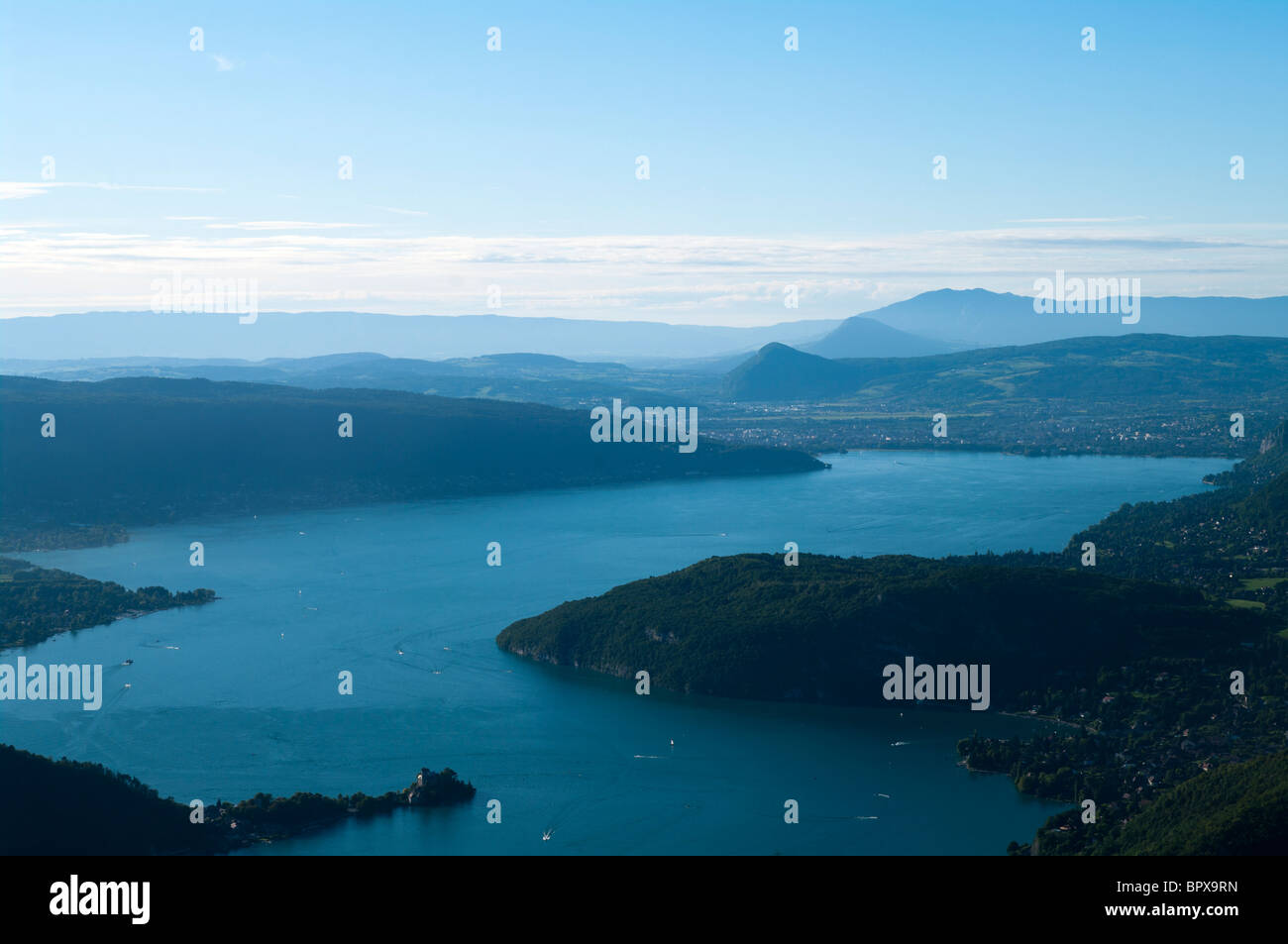 Il lago di Annecy da Col de la Forclaz Foto Stock