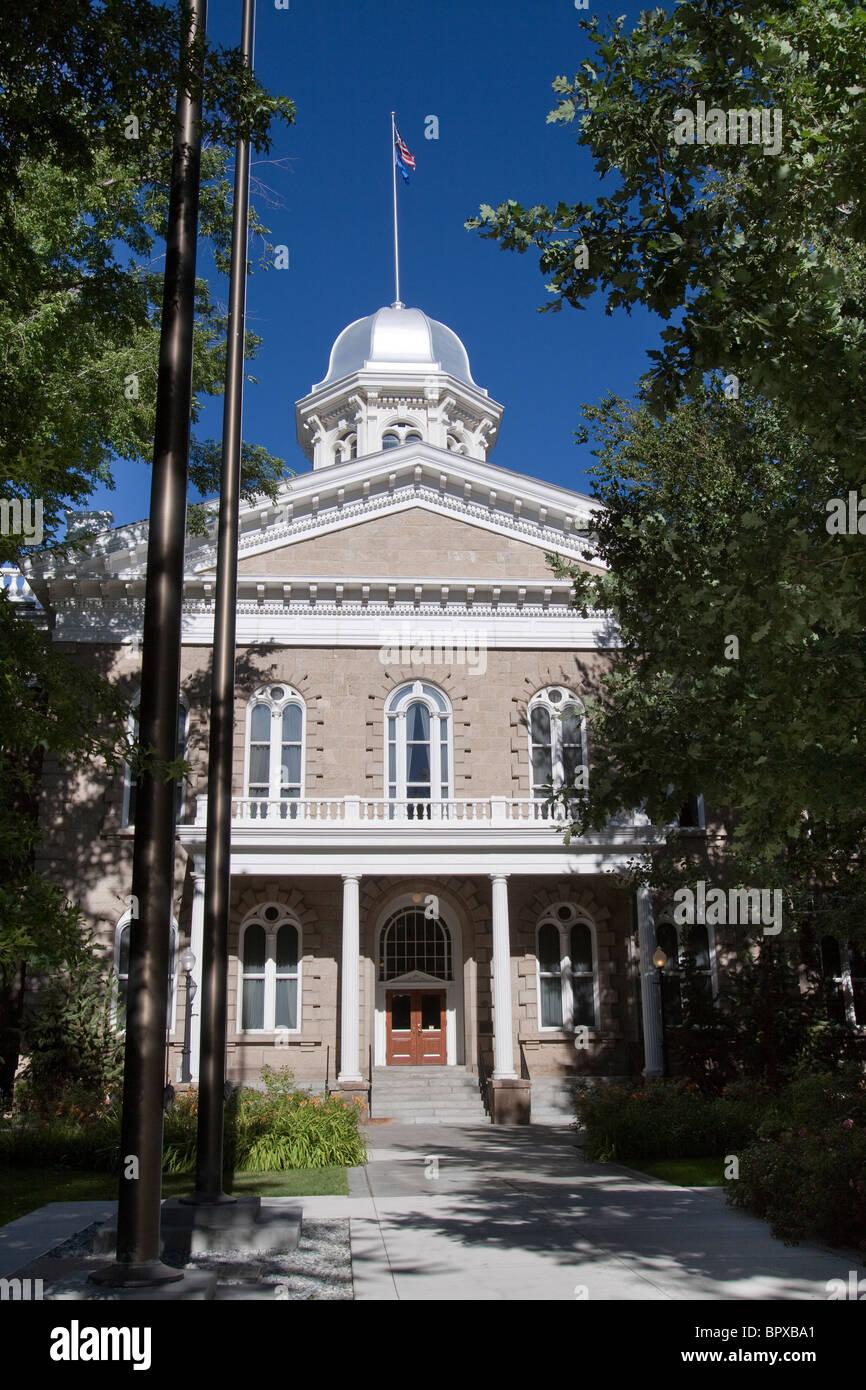 Parte anteriore del Nevada State Capitol Building o statehouse con argento cupola in Carson City, Nevada, STATI UNITI D'AMERICA Foto Stock