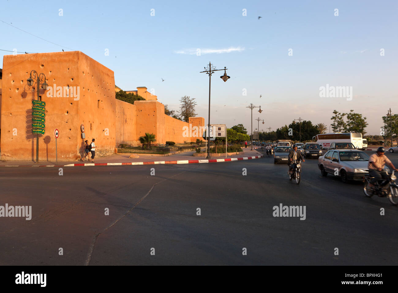 Mura antiche della città di Marrakech, Marocco, Africa Settentrionale, Africa Foto Stock