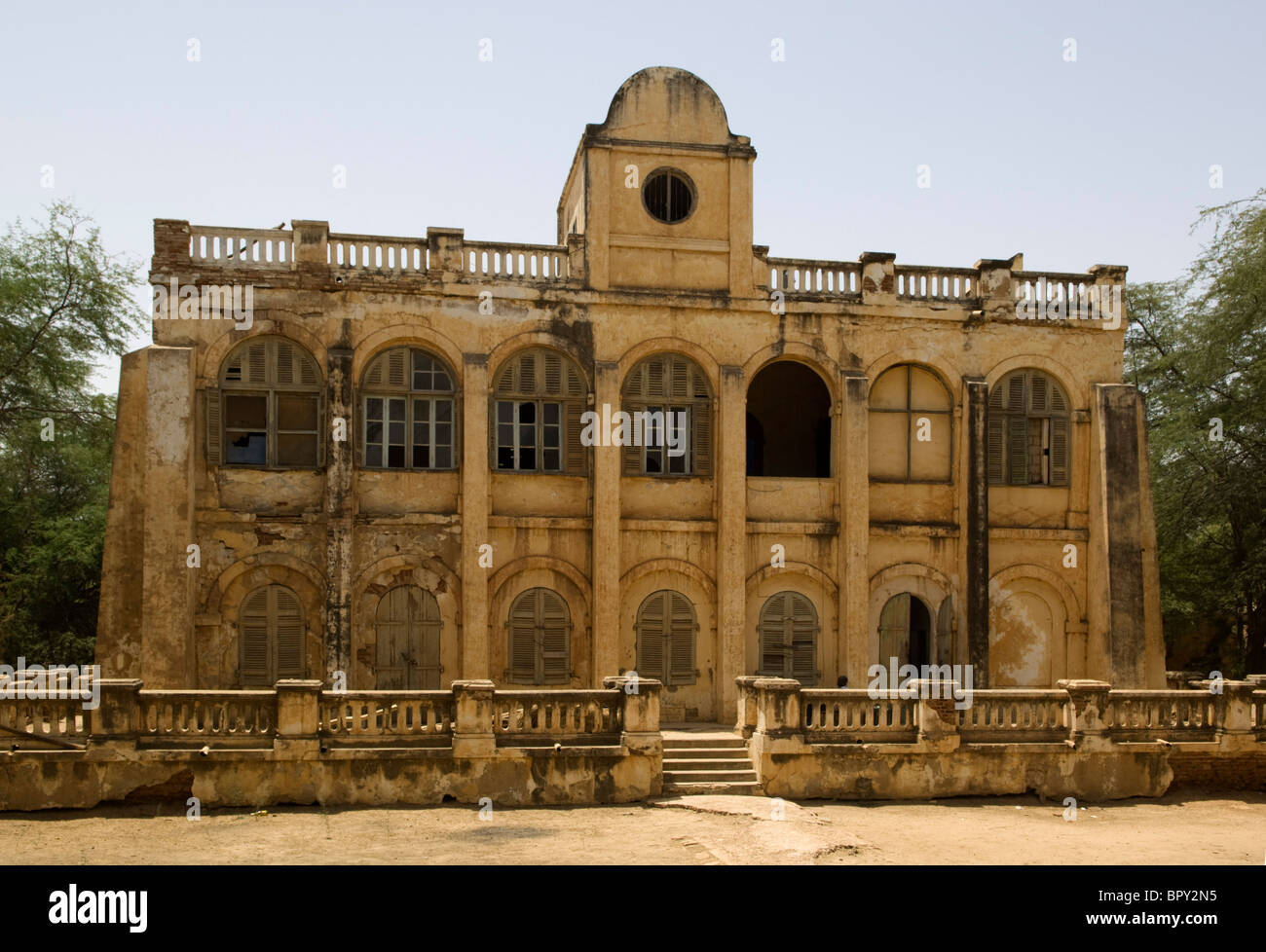 Château de Baron Roger, palazzo del governatore coloniale, Richard Toll, Senegal Foto Stock