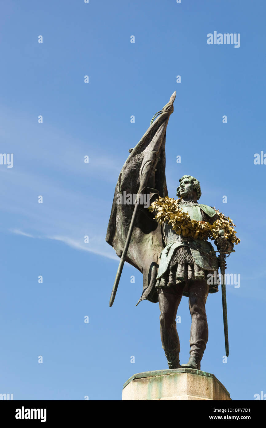 Segovia, provincia di Segovia Spagna. Monumento a Juan Bravo c. 1483 - 1521, il leader ribelle durante la guerra castigliano delle comunità. Foto Stock