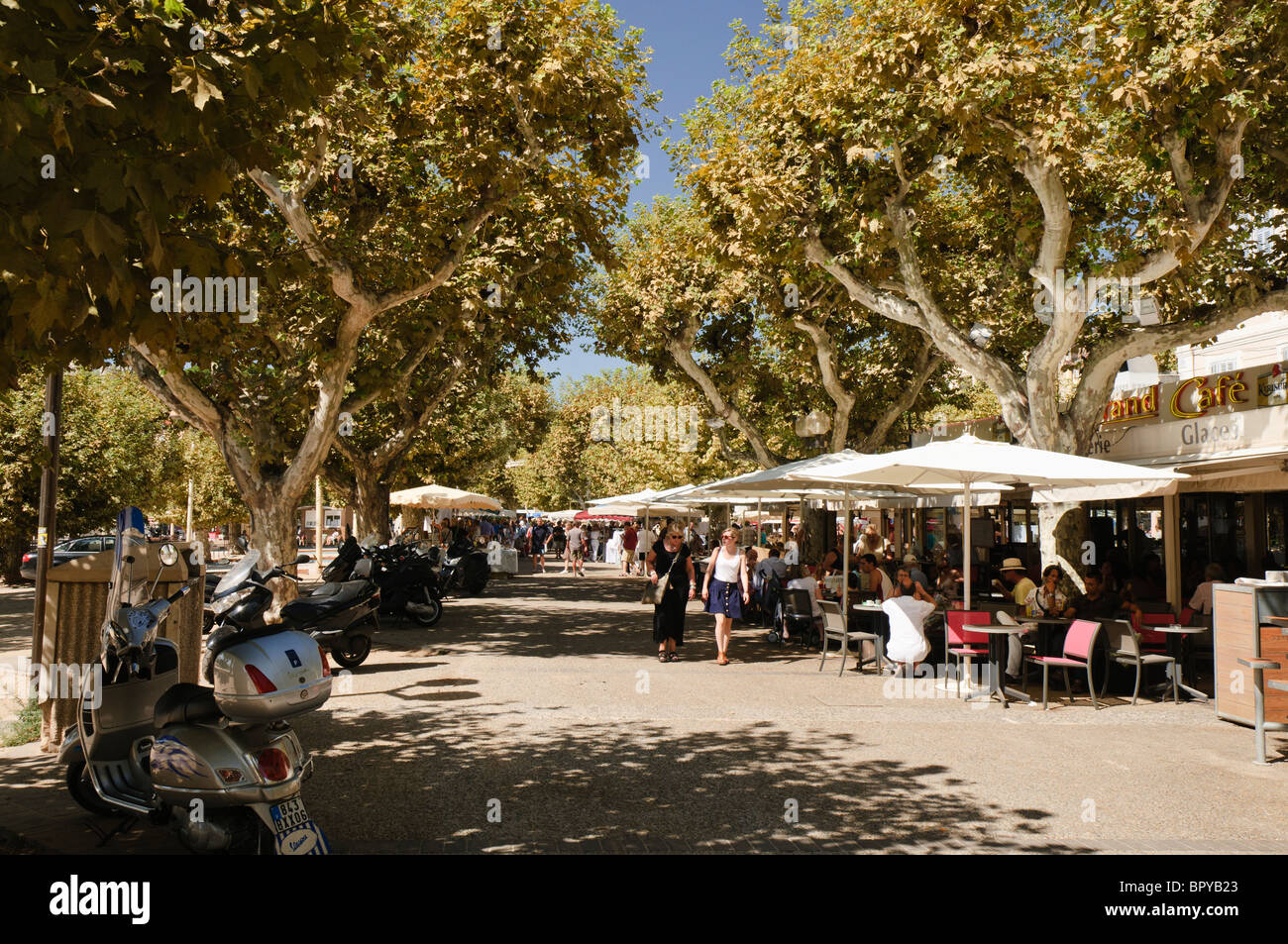 Outdoor mercatino di antiquariato, Cannes Foto Stock