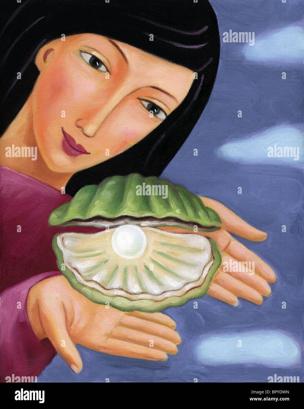 Primo piano di una donna in possesso di un ostrica con perla interno Foto Stock