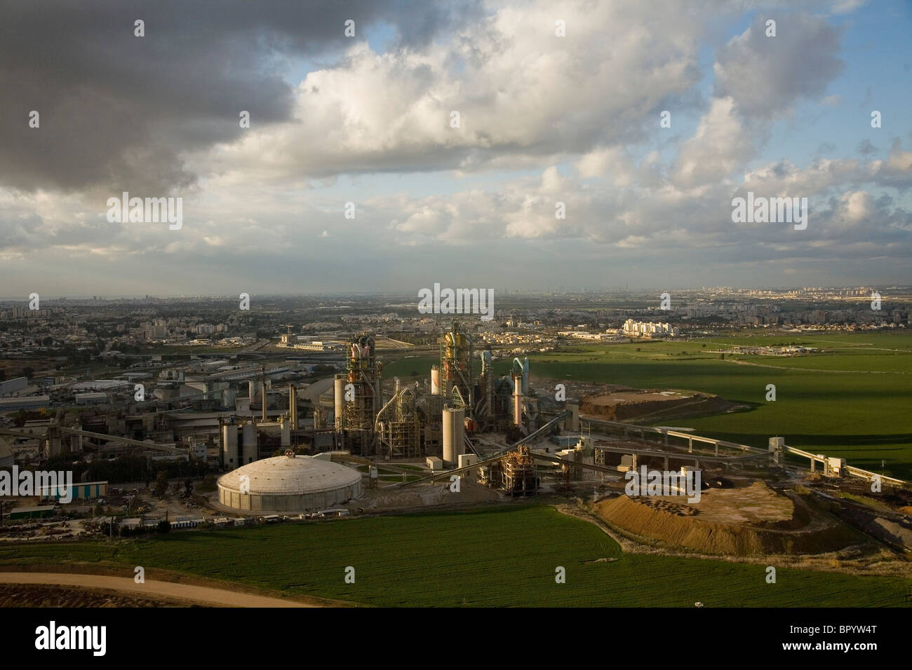 Fotografia aerea della zona industriale di Nesher vicino a Ramla Foto Stock