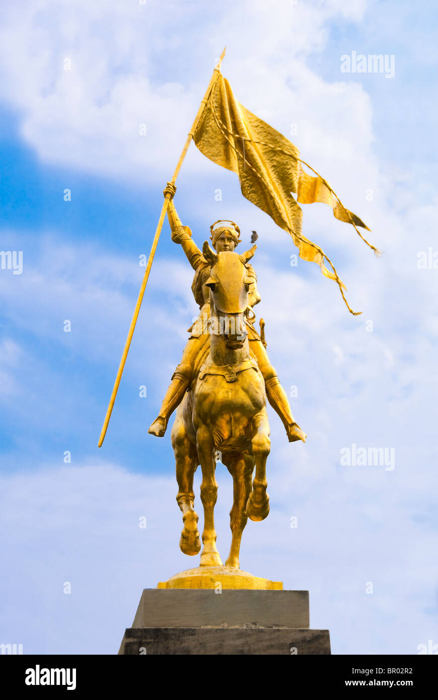 Golden statua equestre in bronzo di Giovanna d'arco nel Quartiere Francese di New Orleans, in Louisiana, Stati Uniti d'America Foto Stock