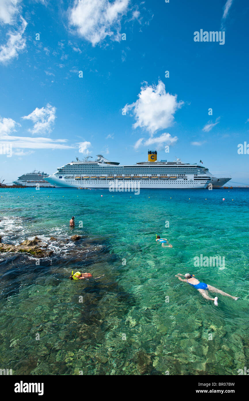 Messico, Cozumel. Nave da crociera, San Miguel, Isla Cozumel, Isola di Cozumel. Foto Stock