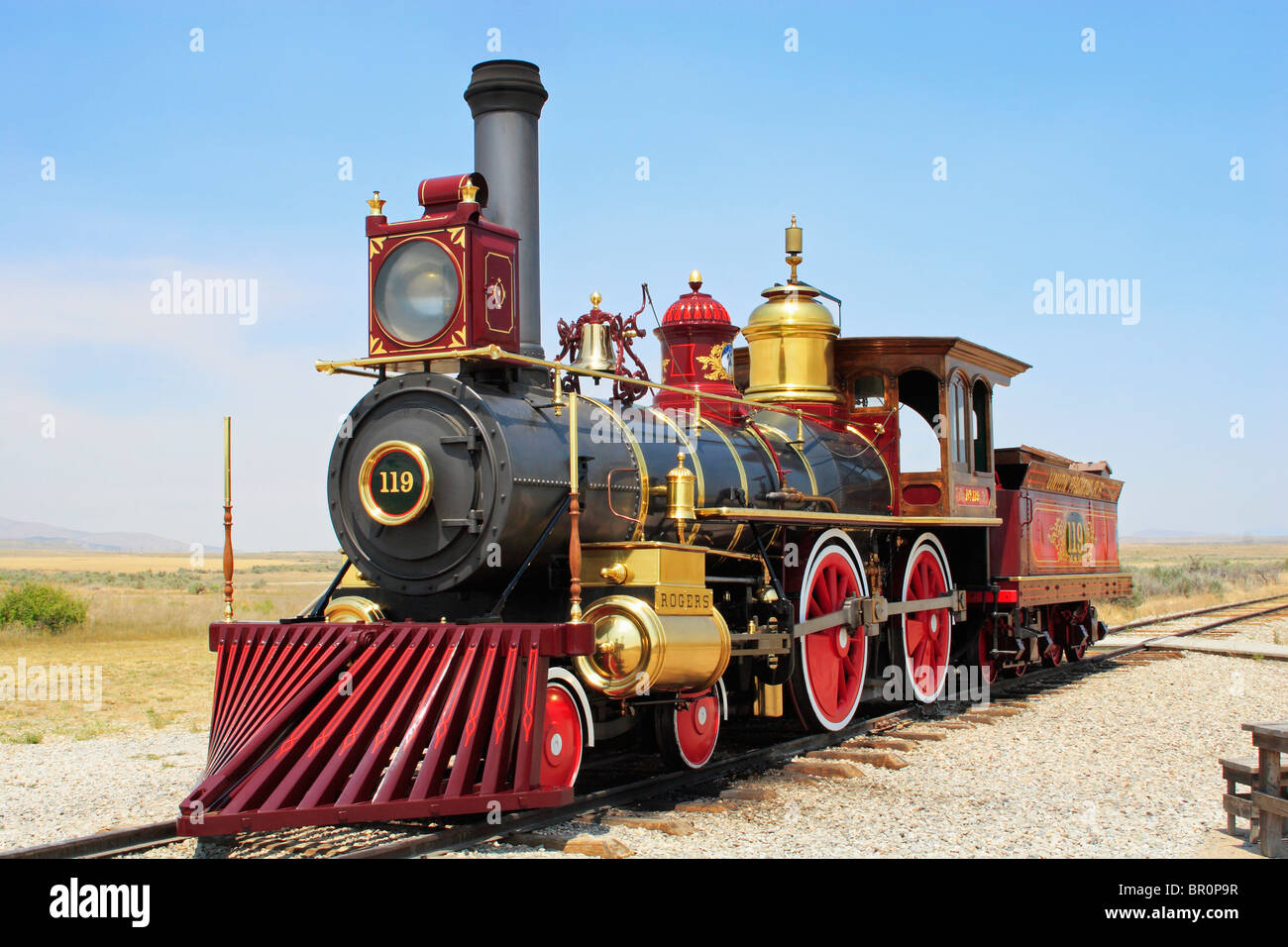 Union Pacific Railroad #119 si siede sulle rotaie al Golden Spike sito storico nazionale al vertice del promontorio in Utah. Foto Stock