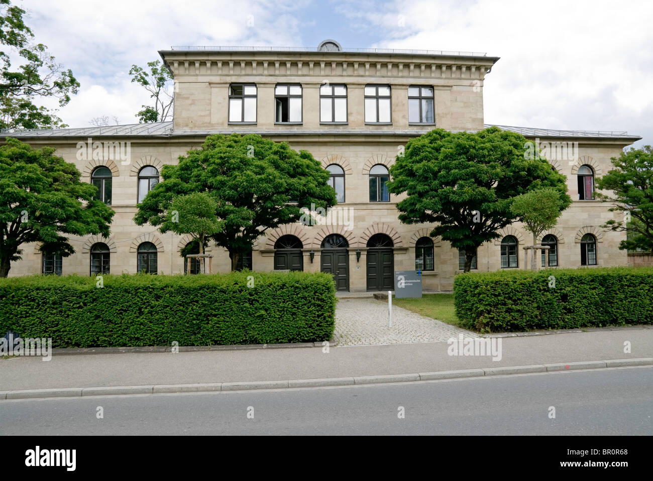 L'originale Clinica Universitaria edificio, ora utilizzato per scopi di somministrazione di Erlangen, Franconia, Baviera, Germania. Foto Stock